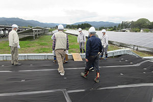 除草や水路の維持管理を擔っていただく地権者の方々と試行